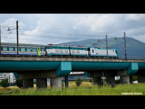 LE DEMOLIZIONI CONTINUANO...ANCHE LA E655.510 ALLA FIAMMA OSSIDRICA...