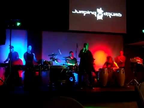 Amazing Hulya Esen tennis player singing LIVE !!!