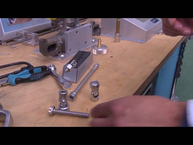 Video Teaser für HAZET Gelenk-Steckschlüssel-Einsatz (Doppel-6kt.) 880G-Z