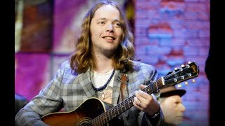 Billy Strings, Townes Van Zandt's "Dont Let The Sunshine Fool Ya" Huntsville, AL