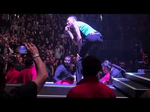 Depeche Mode Dave Gahan stops a fight and sorts out the riff raff! 12/15/2023 Crypto.com Arena 2023