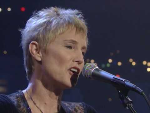 Eliza Gilkyson - "Beauty Way" [Live from Austin, TX]