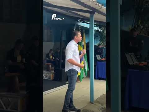 Em recado a Professor Alcides, Leandro Vilela critica quem se associa a “pedófilos e agressores”