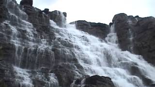 preview picture of video 'Teerathgarh Waterfal'