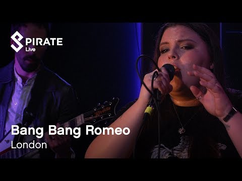 Bang Bang Romeo Full Performance | Pirate Live