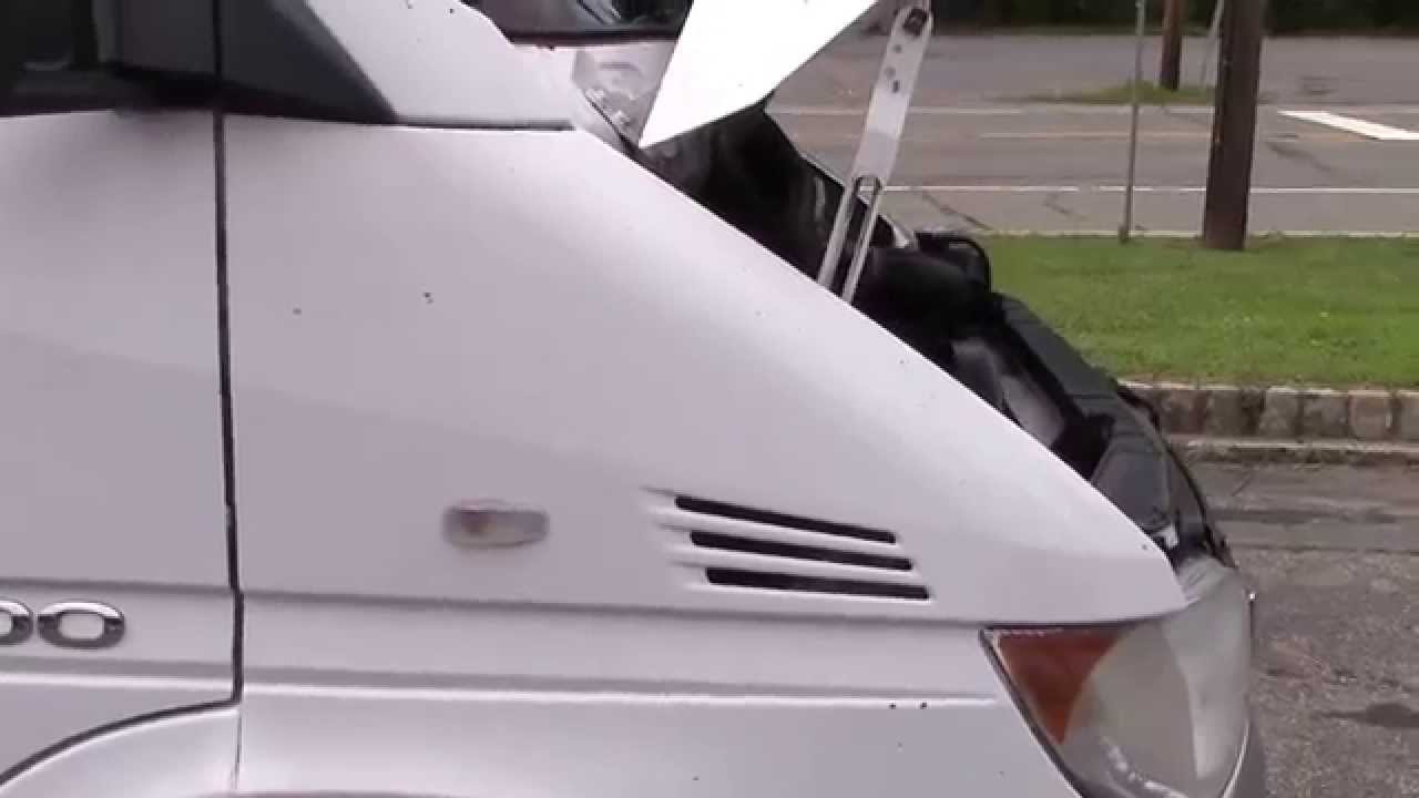 2004 Dodge Sprinter 2500 White for sale