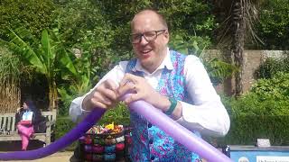 Meeting the Balloonman 13.09.25