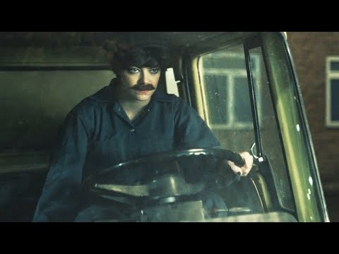 Cruella / Prison Break Scene (Car Chase) | Movie CLIP 4K