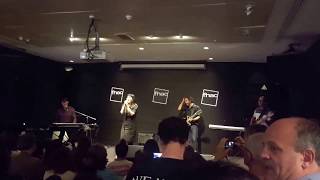 The Gift   Clinic Hope Fnac Lx 20171004