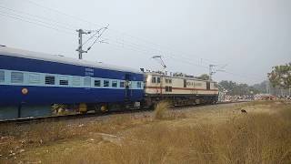 preview picture of video 'GOMOH WAP7 with Maurya arriving Hajipur'