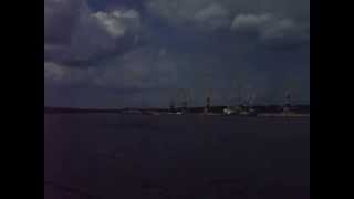 preview picture of video 'Высоцк. Дноуглубление взрывом.'