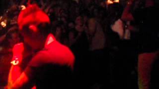 KEEN V mets les watts au niagara