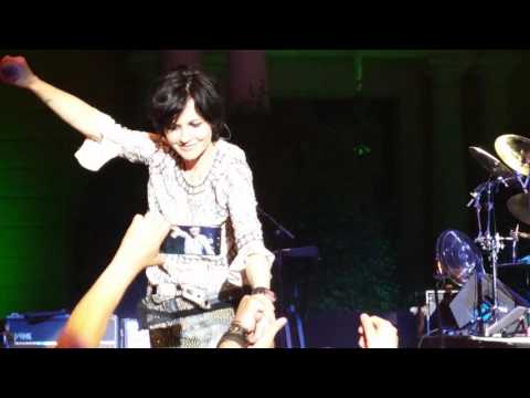 Dreams - Cranberries 11/6/2016 Barcelona