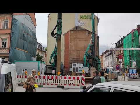 Spundwand einschlagen - Sheed piling hammering in