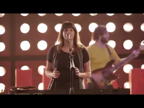 Oceans and Bitter Sweet | spontaneous worship Amanda Cook | Holy Moment #bethel #holyspirit