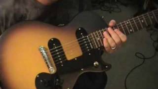 Video thumbnail for 2007 Gibson Melody Maker 2 Pickup Review Scott Grove Guitar by Groovy Music Lessons