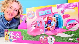 Puppenvideo mit Barbie und Nicole. Wir packen das neue Barbie Flugzeug aus.