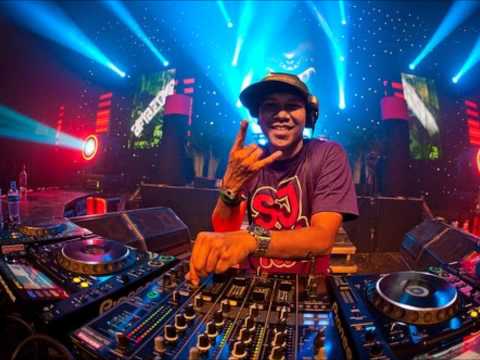 Nervo Ft. Afrojack & Steve Aoki - Were All No One (Ken C Remix)