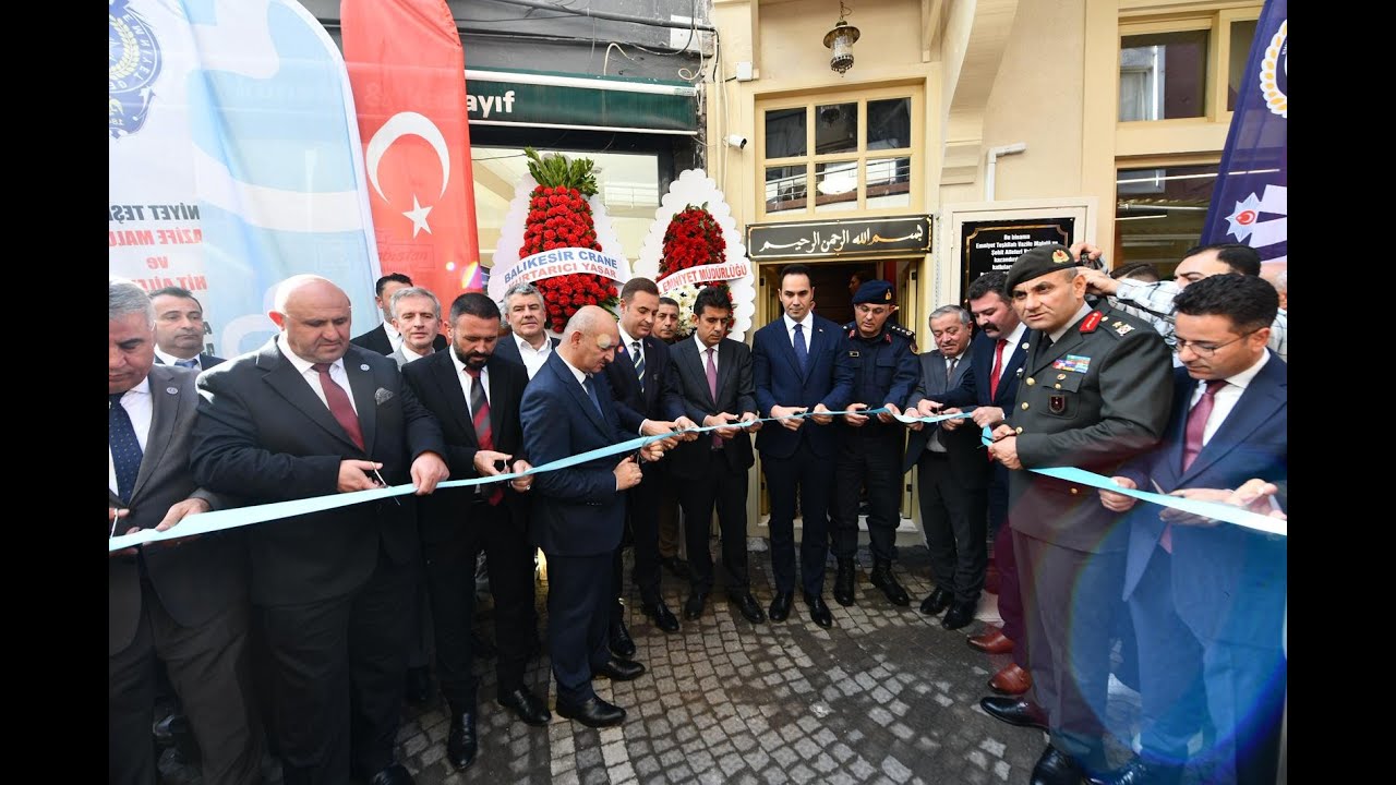 Akın’dan Gönüllere Dokunan İki Açılış
