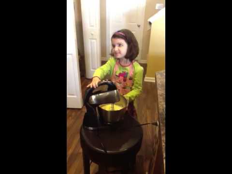 Madison's cup cakes for Lucy