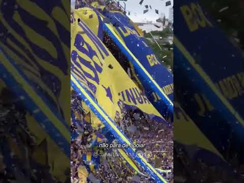 "Torcida do Boca Juniors, hoje (09), no clássico diante do River Plate, pelo Campeonato Argentino." Barra: La 12 &bull; Club: Boca Juniors