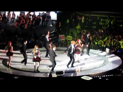 111129 Kim Hyun Joong - Lucky Guy Dance Break (MAMA 2011)