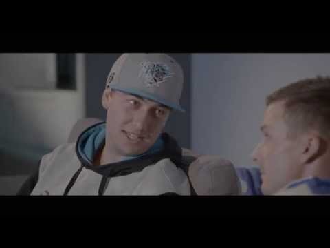 PEPSI PERFECT GOES BACK TO THE FUTURE