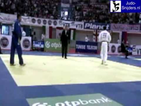 Judo 2009 Tunis: Gogotchuri (GEO)  Edward (CAN) [-90kg].
