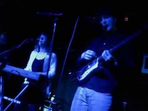 Mowbird live @ The Old Blue Last, London, 24/02/14 (Part 2)