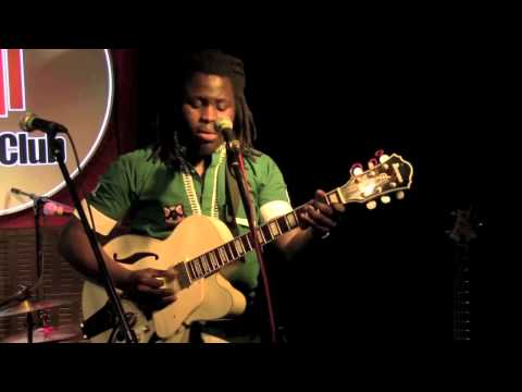 Adedeji Performing Yoruba folk/Erin