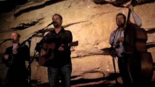 preview picture of video 'She's Never Coming Back - The Chapmans @ Bluegrass Underground'