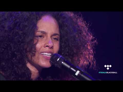 Alicia Keys - 'Holy War' Live