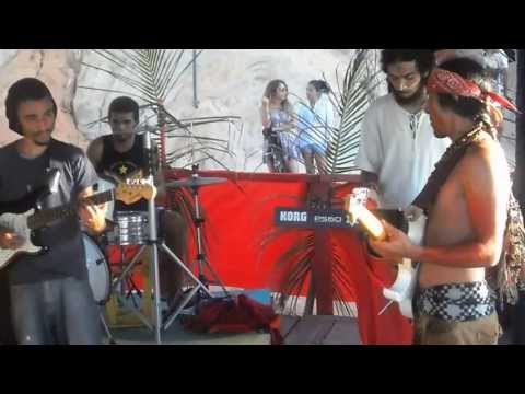 Niver 12 anos Freedom Bar Canoa Quebrada - Banda Ukiemana ao vivo....