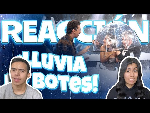 MEXICANOS REACCIONAN II María Becerra se cobija de la lluvia de 3.000 botes