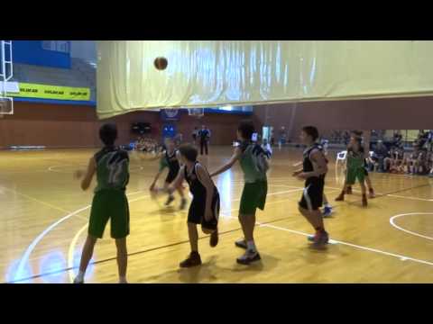 2016-04-23 Triple Pablo Hernández al final de la posesión a Benidorm