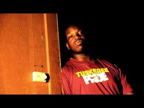 Heavy Crownz - Brothers  (ft I 10 Bentley)