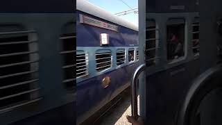 preview picture of video 'Speed of SaptKranti SuperFast Express (12558)'