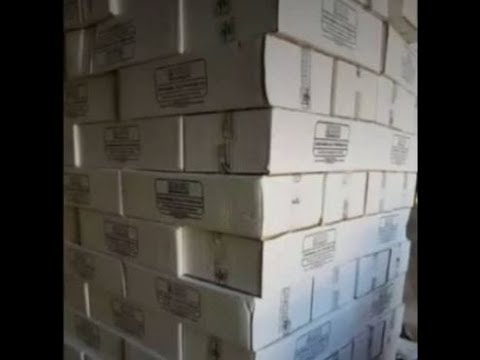 Se robaron 638 cajas de figuritas del Mundial en Carapachay