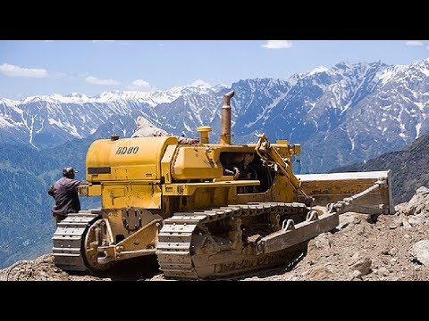 World Dangerous Idiots Bulldozer Heavy Equipment Operator Skill - Fastest Climbing Bulldozer Driving