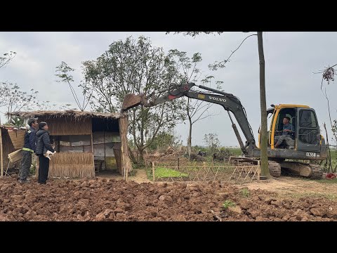 “As the Excavator Approached… a Poor Son and His Elderly Mother Faced Losing Their Home.”