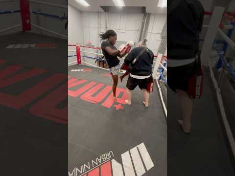 Knees ✅ #Kickboxing #MuayThai #MMA #Boxing #Sparring #MartialArts #FightTraining #Striking #Footwork