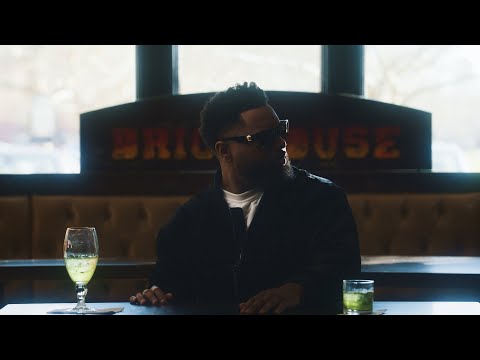 Arias - En El Bar (Official Video) | El Hijo Del Borracho