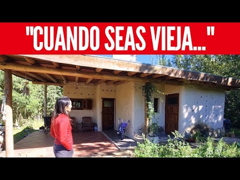 No esperó jubilarse para vivir en el lugar de sus sueños, casa de barro en las sierras de Córdoba🏞️