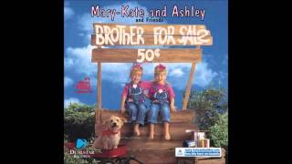 Mary Kate &amp; Ashley Olsen   Neighborhood Kitchen Pots and Pans Rhythm Band