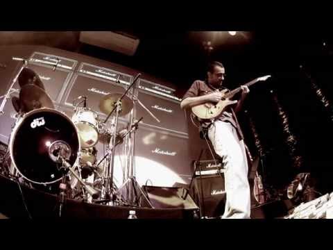 Bajo Rondeau ( Julio Moreno ) - Julio Moreno Trio