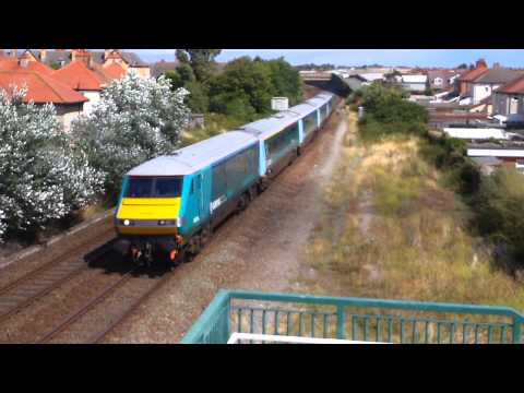 Rhyl 10.8.2015 - Wales rugby team train to 2015 World Cup training camp at Colwyn Bay