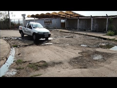 Moradores do Jardim Panorama reclamam de más condições no asfalto