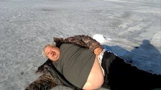 Фото мужчины на зимней рыбалке