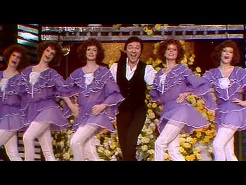 Karel Gott & Fernsehballett - Schlaf mit meiner Liebe ein (1978)