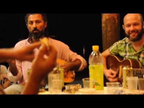 amata pola mikro mou